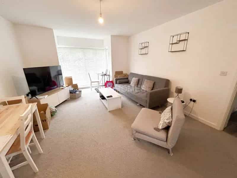 2 Bedroom Flat House to Rent in Plymstock