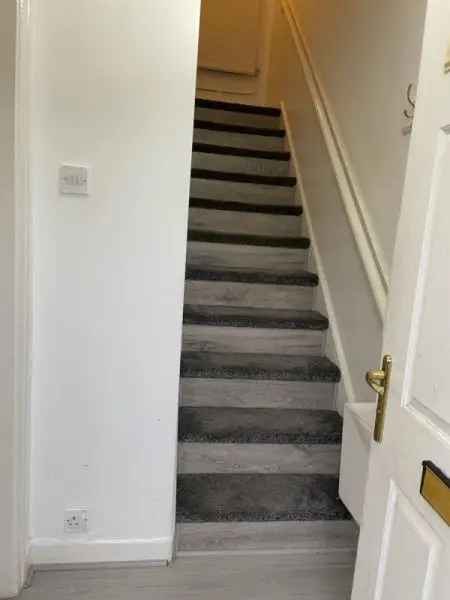 House For Rent in Manchester, England