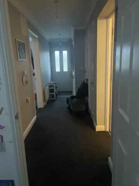 Flat For Rent in Ashford, England