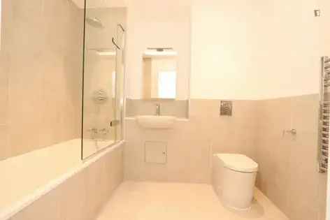 3 Room 86 m² Flat London 3-24 Month Rental