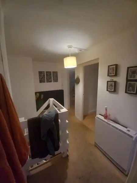 Flat For Rent in Dover, England