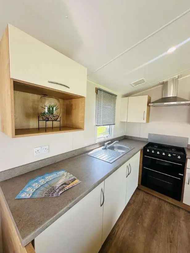 2 Bed Static Caravan for Sale - 12 Month Occupancy
