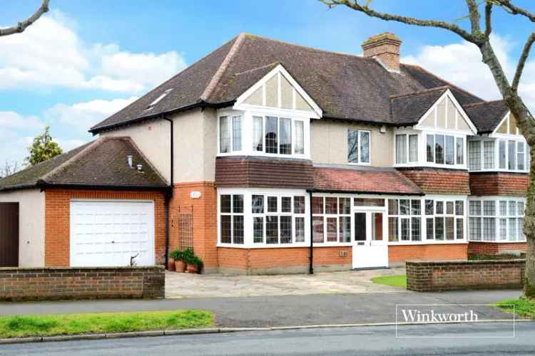 5 bedroom house in Cheam