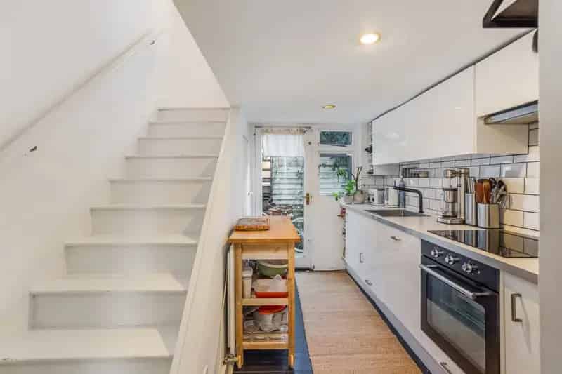 1 Bedroom Flat for Sale in Highbury with Garden