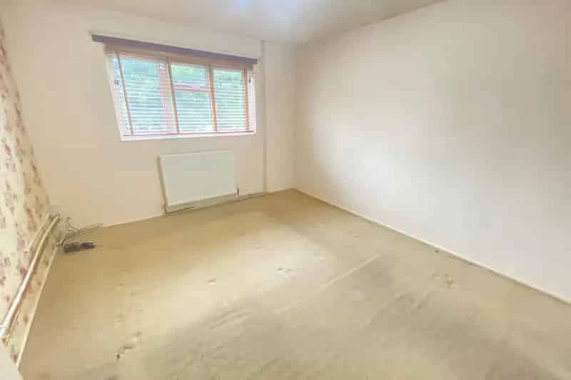 One Double Bedroom Flat Wharley Hook Near Harlow Town