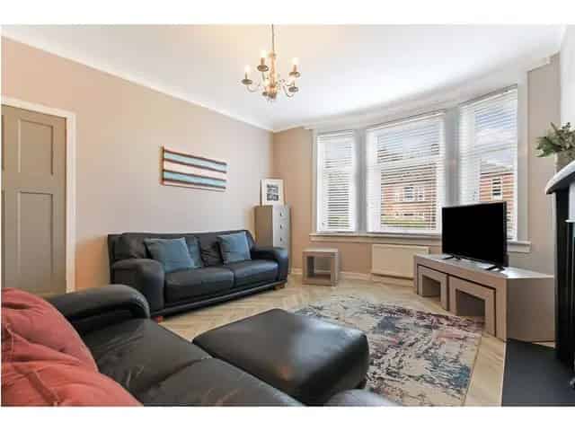 2 Bedroom Flat for Sale in Burnside Near Amenities