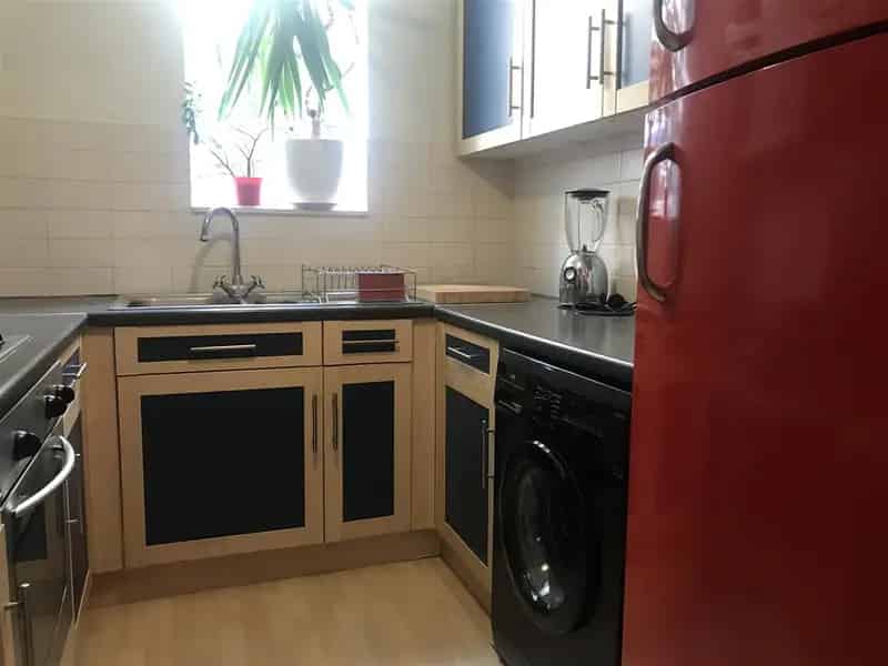 2 Bedroom Apartment House to Rent