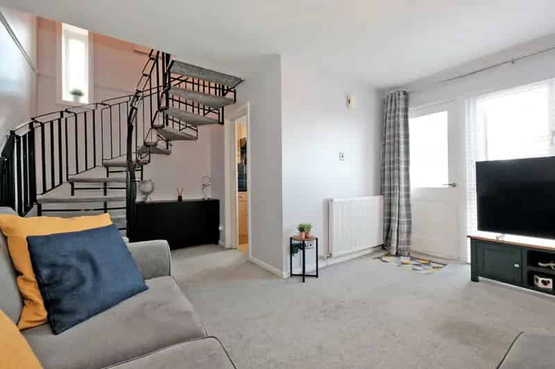 Charming 1-Bedroom Maisonette in Cove with Private Garden
