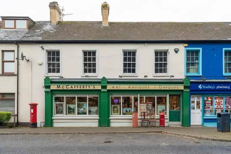 Commercial property For Sale , 5, Cardinal Walk, London, England