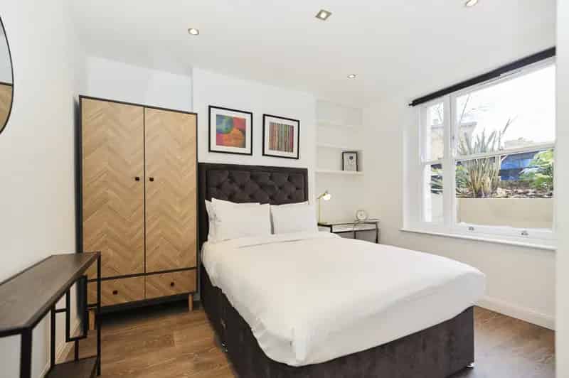 2 Bedroom Flat for Sale Bermondsey Ground Floor Conversion