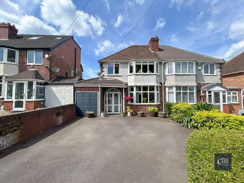 3 Bedroom Semi-Detached House for Sale