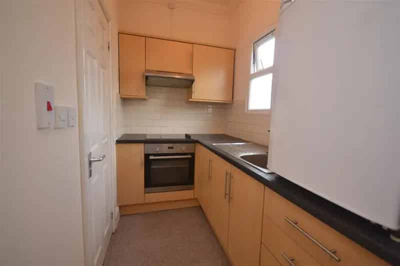 1 Bedroom Flat to Let - Furnished - Near Royal Berkshire Hospital