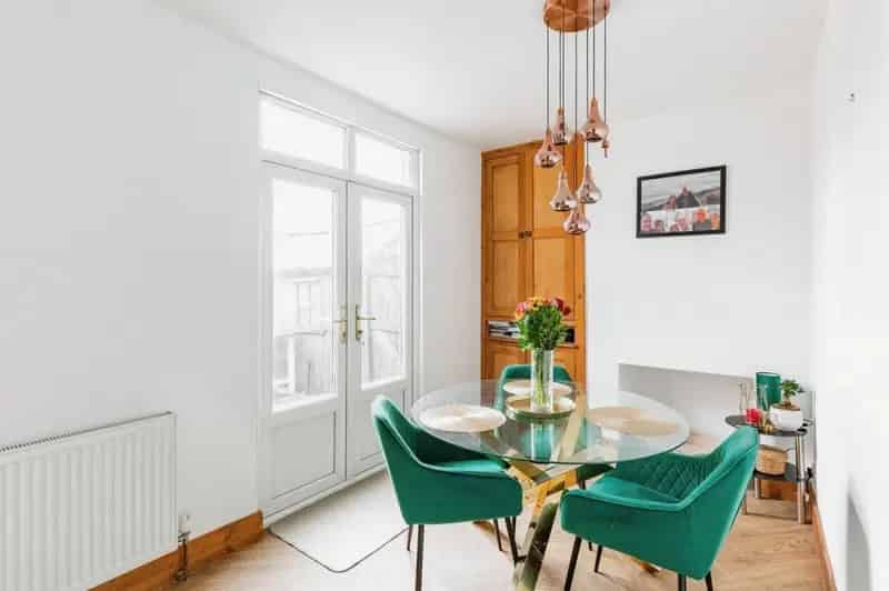 3 Bedroom House with Garden and Parking