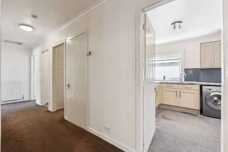 Spacious 3 Bed Detached Bungalow in Gilmerton Edinburgh