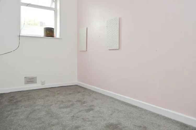 2 Bedroom House To Let Near Freehold Tram Stop
