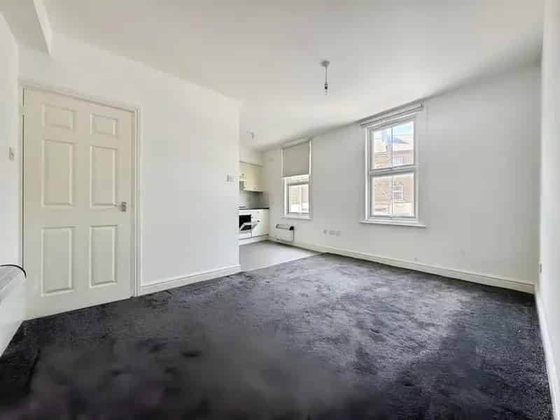 Studio Flat to Rent London SE23 May 10th 2025