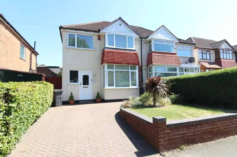 3 Bedroom Semi Detached House Yardley West Midlands B26