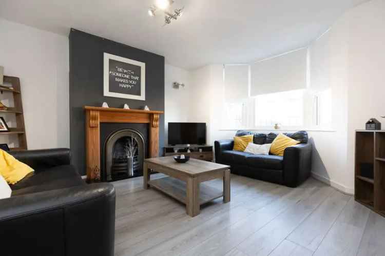 3 Bedroom Semi Detached House for Sale Bedworth Warwickshire