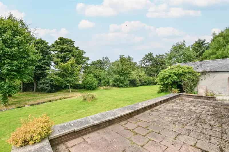 Six Bedroom Farmhouse with Mourne Mountain Views