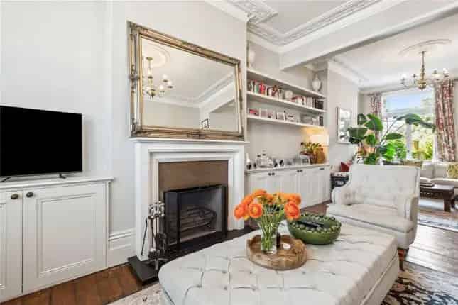 Four Bedroom Semi-Detached House for Sale in London SW12