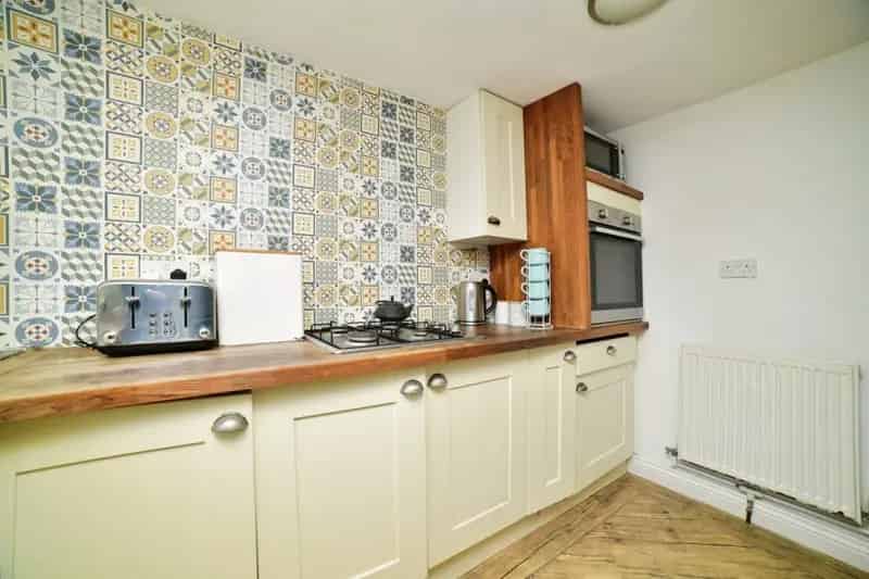 4 Bedroom Family Home with Converted Loft Garden Village