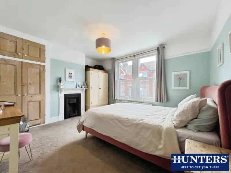 3 Bedroom House For Sale in Chatham