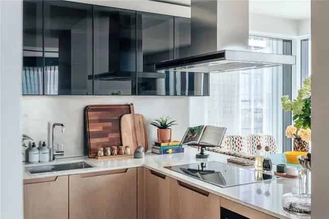 Luxury Flat for Sale in River Park Tower Nine Elms SW8