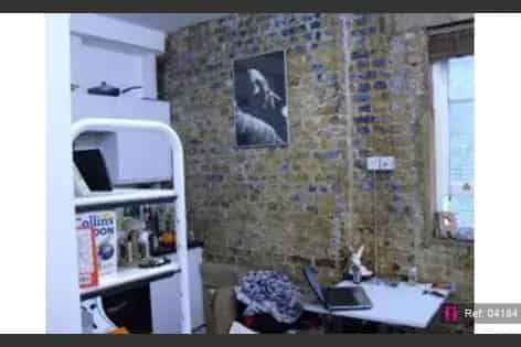 Shoreditch Studio Apartment - Newly Refurbished