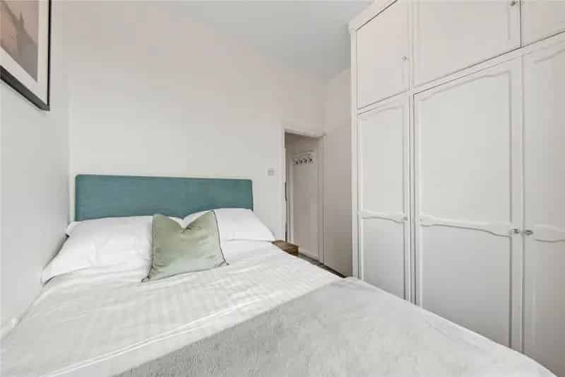 1 Bedroom Flat Apartment in London Near Kentish Town Station