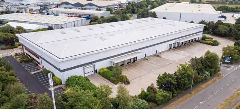 Refurbished Warehouse 7562 sq ft 12 Docks Middlemarch Business Park