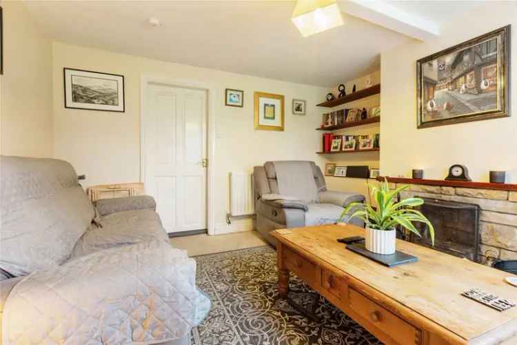 House For Sale in Water End, Brompton, England