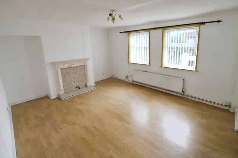 3 Bedroom Mid Terrace House to Rent Sheffield S2