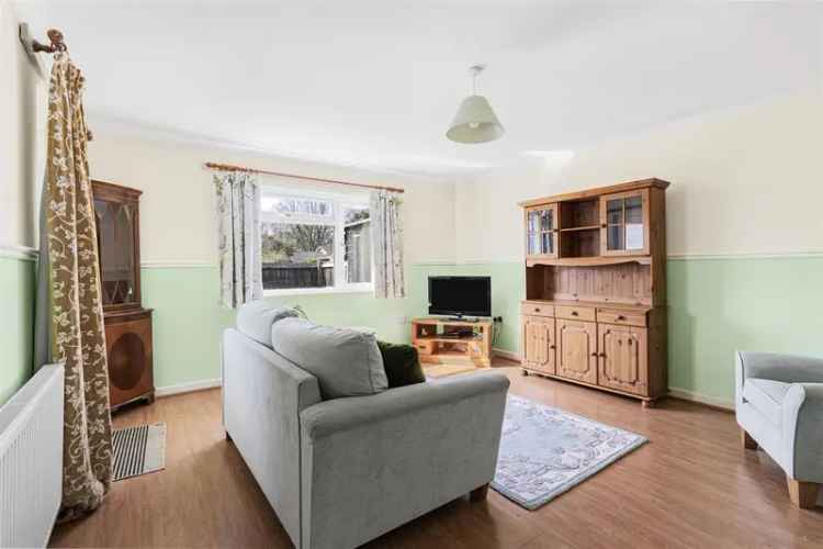 2 Bedroom Terraced Bungalow House to Rent