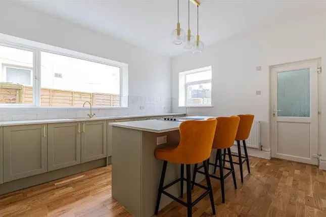 Spacious Refurbished Family Home in Roath Cardiff