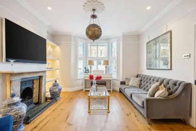 End Terrace House for Sale Burnaby Street London SW10