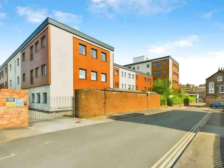 2 Bedroom Flat for Sale York City Center Allocated Parking