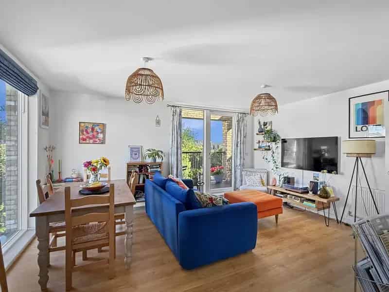 1 Bedroom Apartment for Sale in Cambridge