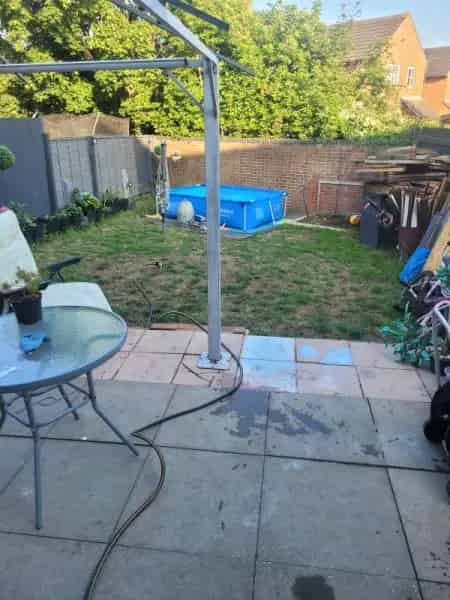 2 Double Bedroom House with Garden and Parking
