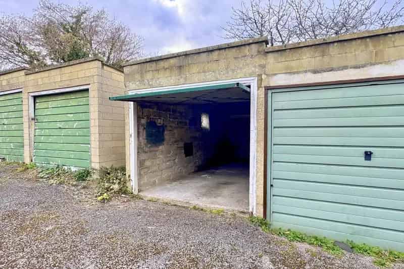 Garage for Sale in Bath