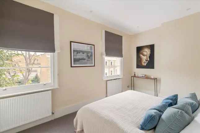 Flat for sale in Redcliffe Place, Chelsea SW10