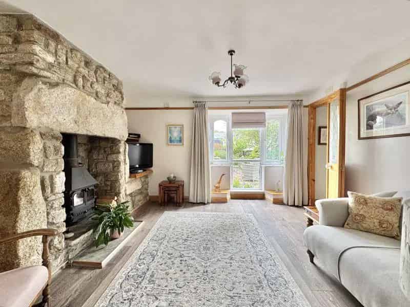 2 Bedroom Cottage for Sale