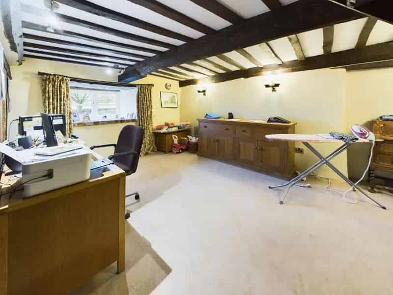 5 Bed Grade II Listed Farmhouse with Barn and 3.85 Acres