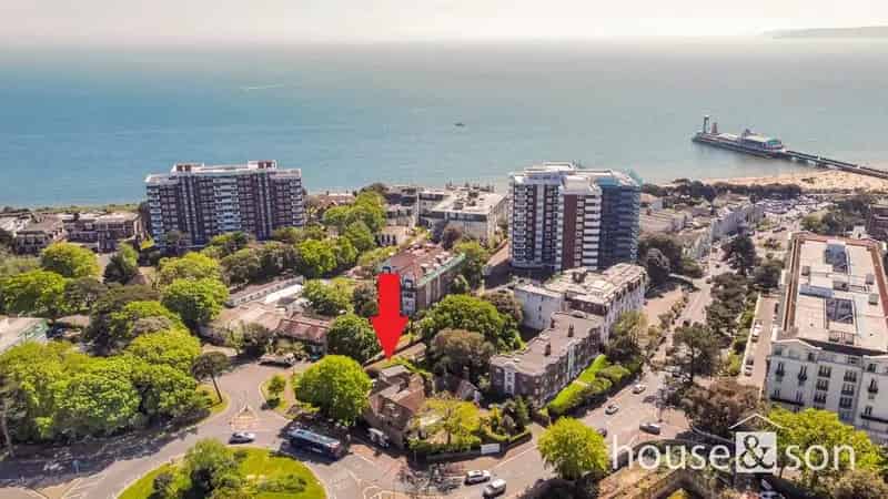2 Bedroom Semi Detached House Bournemouth Town Centre Near Beach