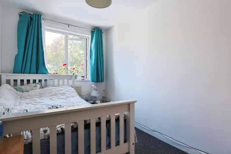 4 Bedroom Terraced House For Sale Contract Ready