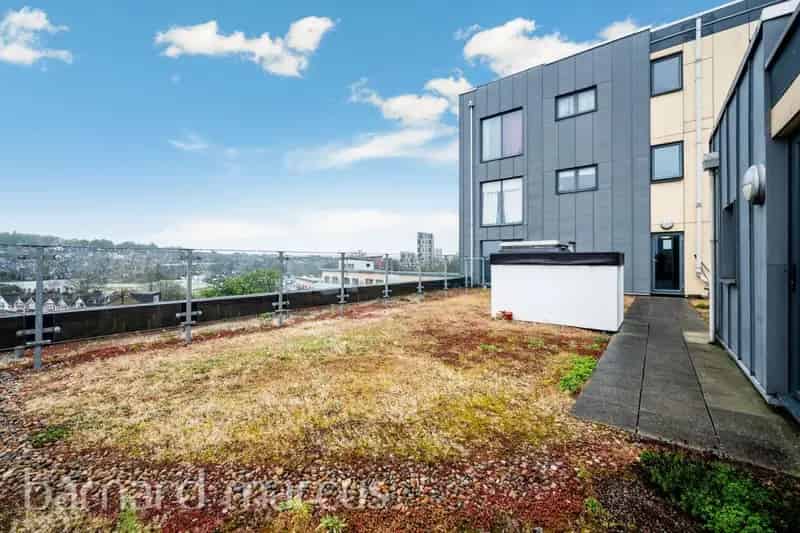 3 Double Bedroom 2 Bathroom Flat Lewisham SE13 Terrace