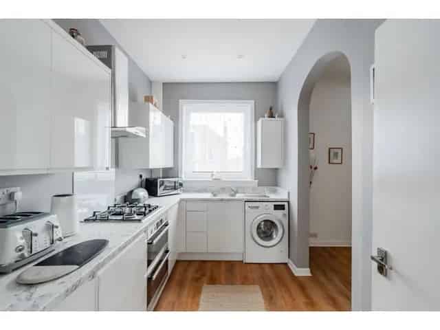 2 Bedroom Semi-Detached Villa For Sale in Edinburghs Newington