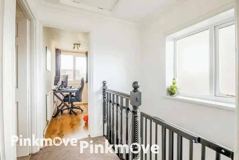 3 Bed Semi Detached House For Sale