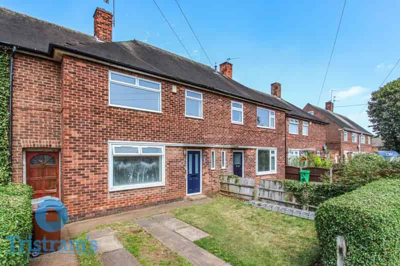 3 Bedroom Semi-Detached House for Sale in Nottingham