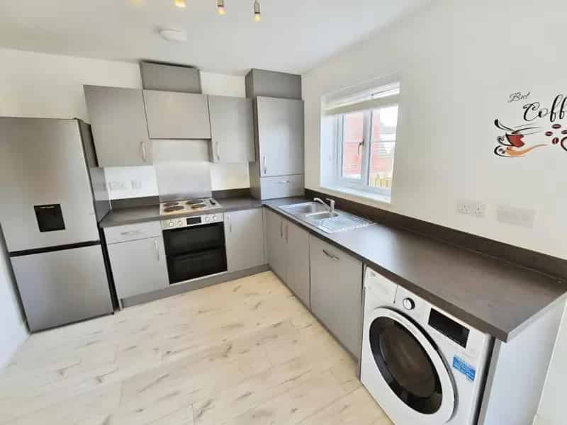 4 Bedroom End of Terrace House for Sale