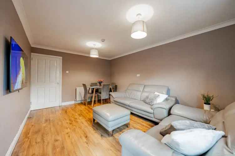 Two-Bedroom Ground Floor Apartment with Private Balcony